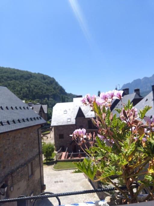 Atico En Pleno Pirineo El Pueyo de Jaca Exterior foto